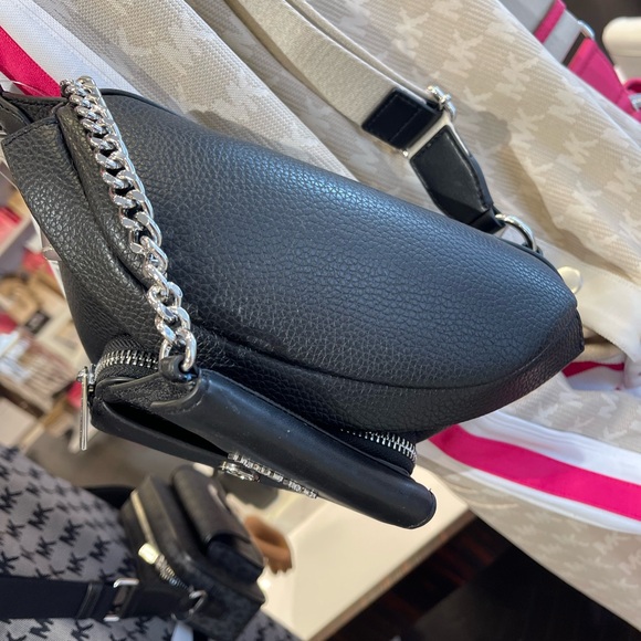 Michael Kors Maisie 2 In 1 Small Leather Waist pack Fanny pack Bag (Black) MK - Picture 9 of 16